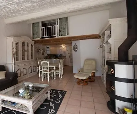 Bastidon Vue Mer * Antheor-Cap-Roux